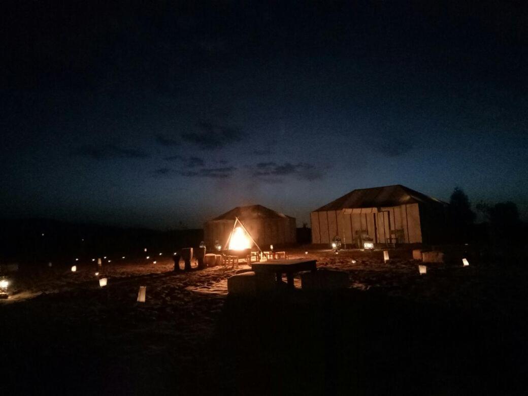 فندق Sahara Camp أدورين المظهر الخارجي الصورة